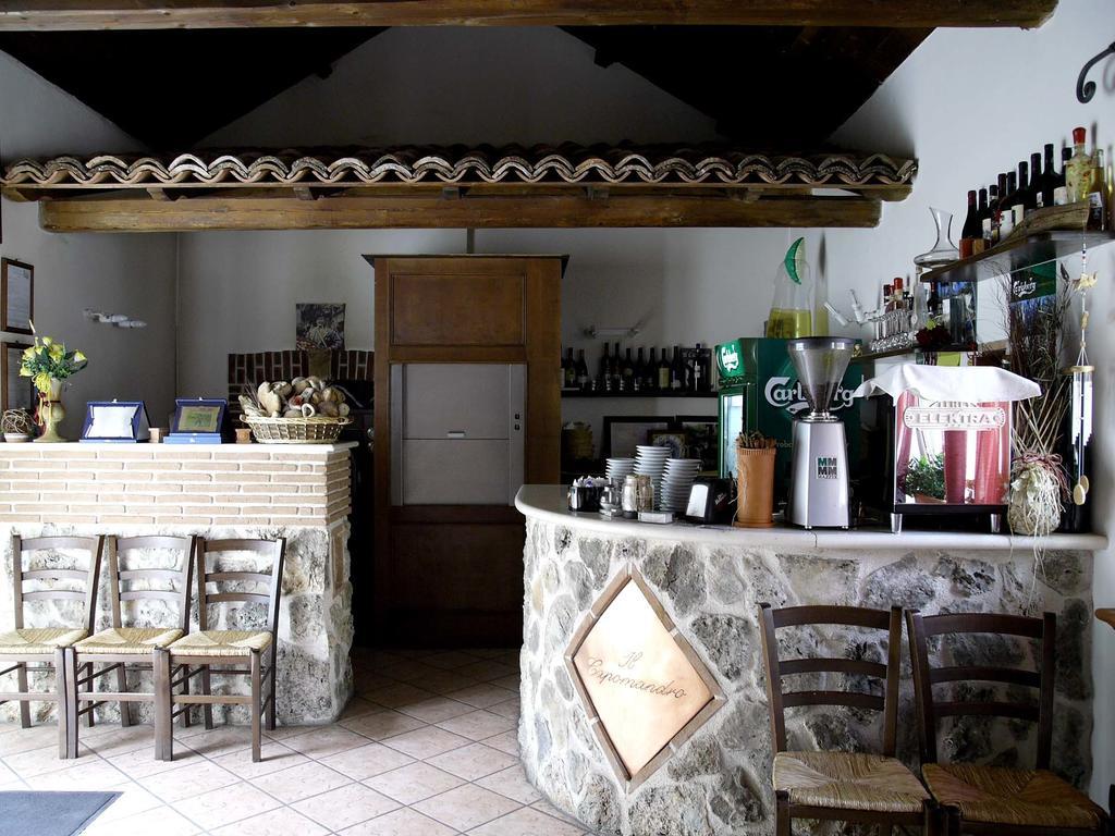 Appartamenti Il Capomandro SantʼAnatolia Exterior foto