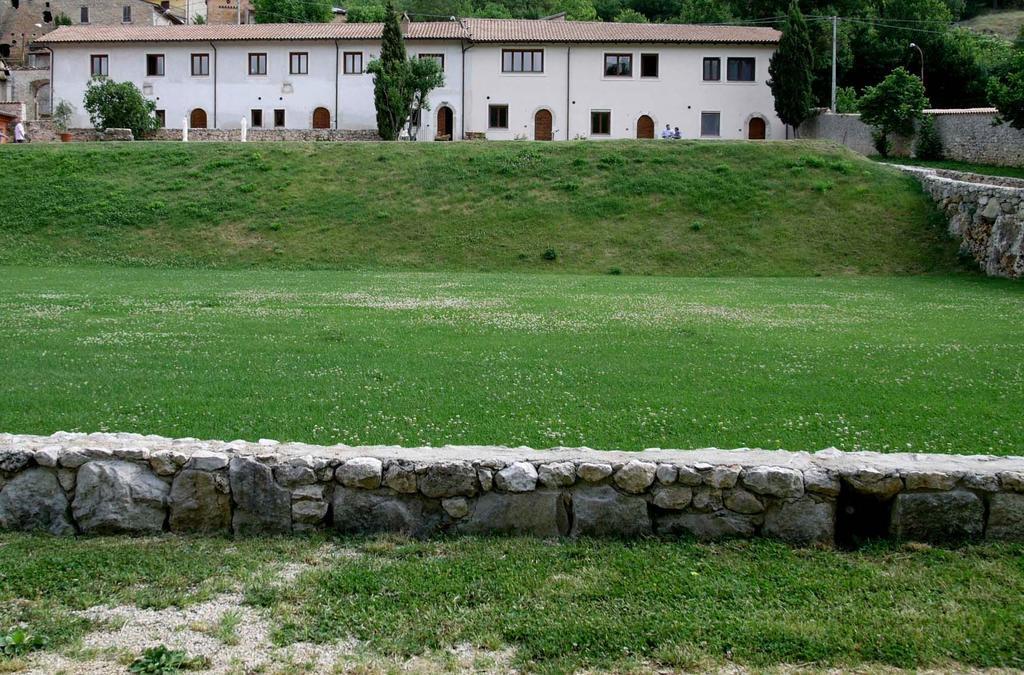Appartamenti Il Capomandro SantʼAnatolia Exterior foto
