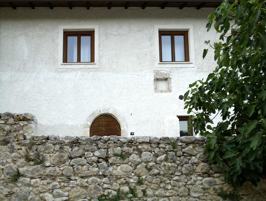 Appartamenti Il Capomandro SantʼAnatolia Exterior foto