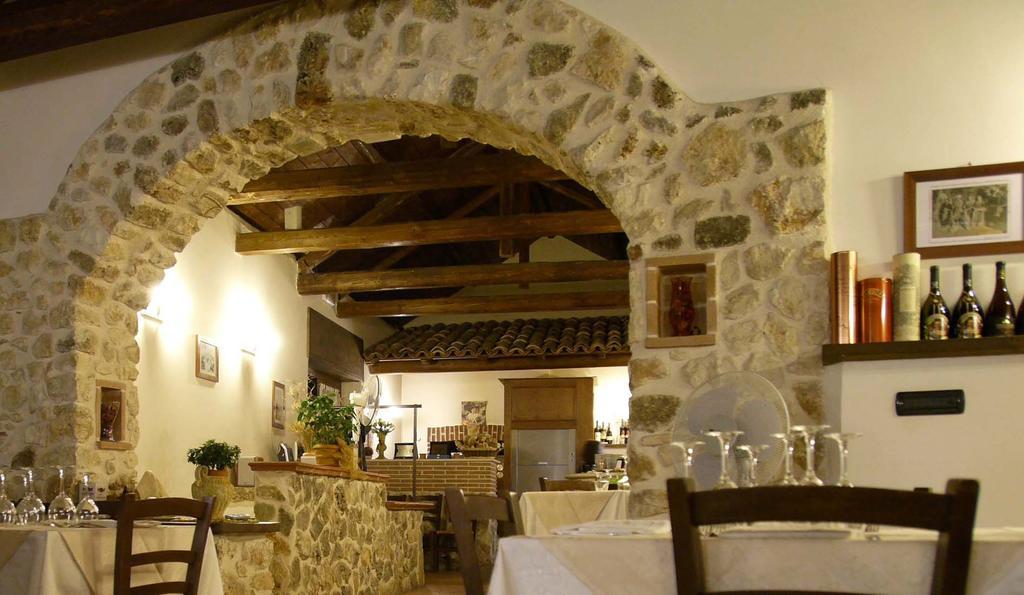 Appartamenti Il Capomandro SantʼAnatolia Exterior foto
